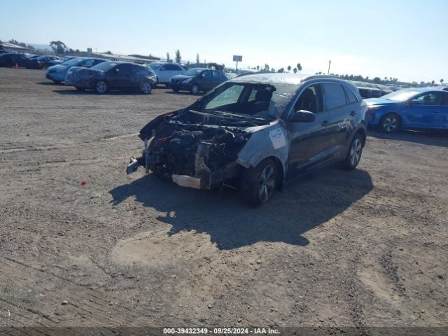 KNDCB3LC5H5057551 KIA NIRO LX