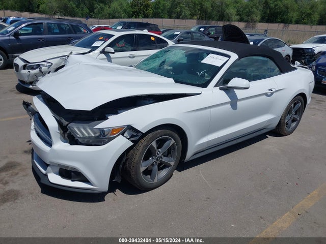 Ford Mustang V6 2015 1FATP8EM4F5350655 Image 2