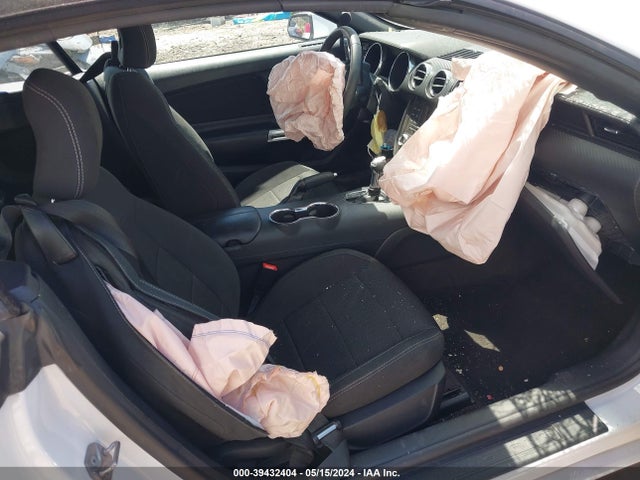Ford Mustang V6 2015 1FATP8EM4F5350655 Image 5