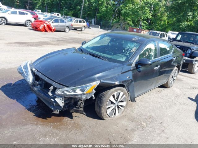 1N4BL4DW2MN309263 Nissan Altima Sv Intelligent Awd