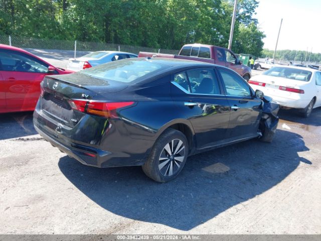 1N4BL4DW2MN309263 Nissan Altima Sv Intelligent Awd