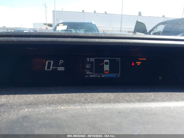 Toyota Prius C Three 2018 JTDKDTB34J1606967 Image 7