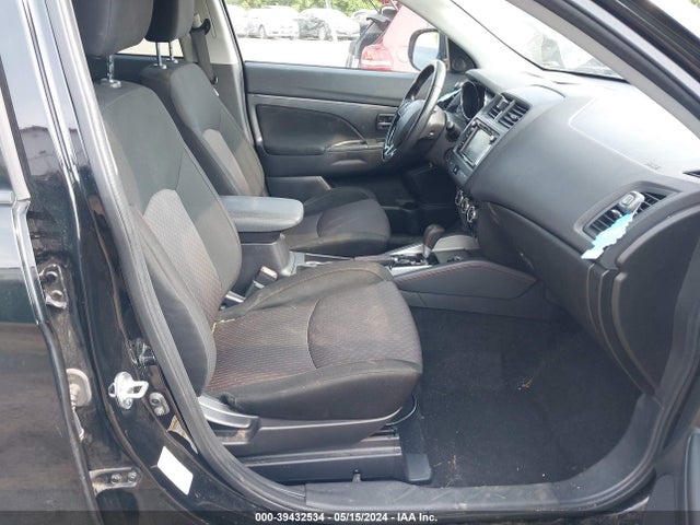 JA4AR3AU3JU016114 Mitsubishi Outlander Sport 2.0 Le