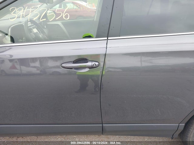 Toyota RAV4 LE 2018 JTMZFREV0JJ749925 Image 20