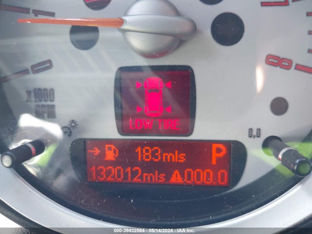 2009 MINI COOPER S CLUBMAN WMWMM33569TP91612 Photo 6