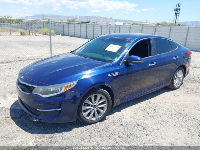 KIA Optima Lx 2017 5XXGT4L31HG130284 Image 2