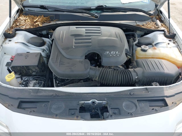 2C3CCAAG9FH830331 Chrysler 300 Limited