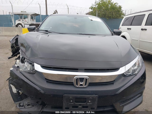 Honda Civic Lx 2018 2HGFC2F59JH558296 Image 12