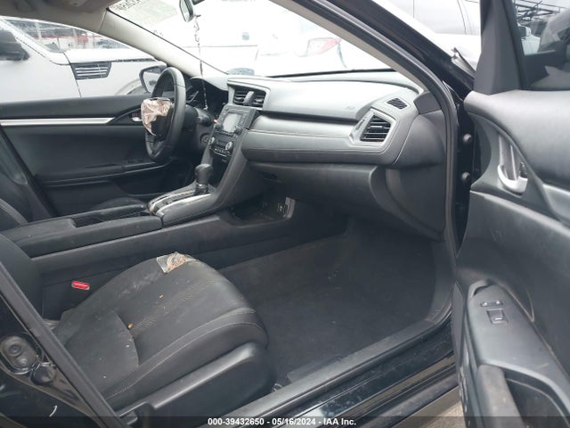 Honda Civic Lx 2018 2HGFC2F59JH558296 Image 5