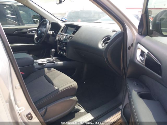 5N1DR2BN8LC633453 Nissan Pathfinder Sv 2wd