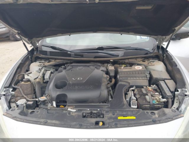 1N4AA6AP8JC392876 Nissan Maxima 3.5 Sl