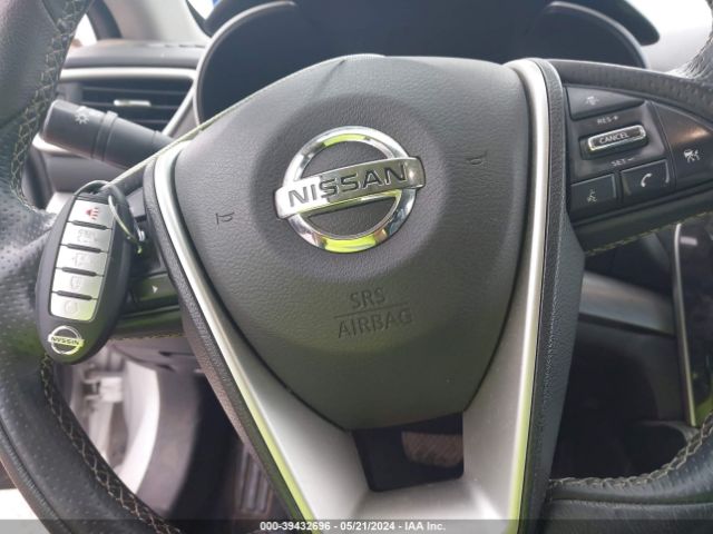 1N4AA6AP8JC392876 Nissan Maxima 3.5 Sl