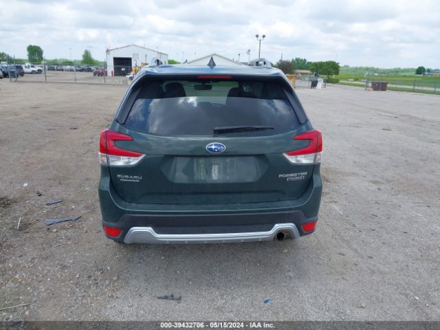 JF2SKARCXNH526068 Subaru Forester Touring