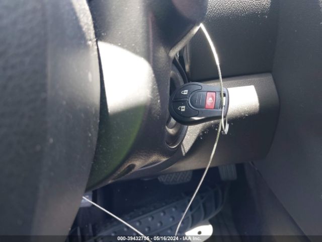 JN8AS5MT7EW624676 Nissan Rogue Select S