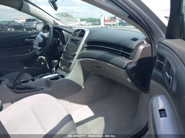 Chevrolet MALIBU LS 2015 1G11B5SLXFF251206 Image 5