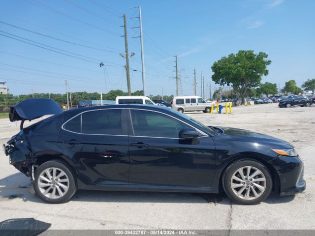 4T1C11AK4MU533642 Toyota CAMRY LE