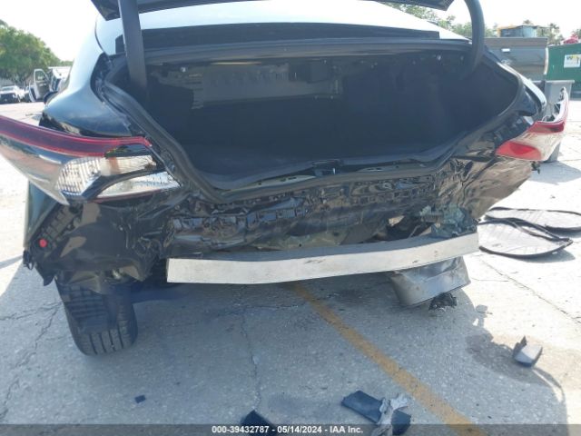 4T1C11AK4MU533642 Toyota CAMRY LE