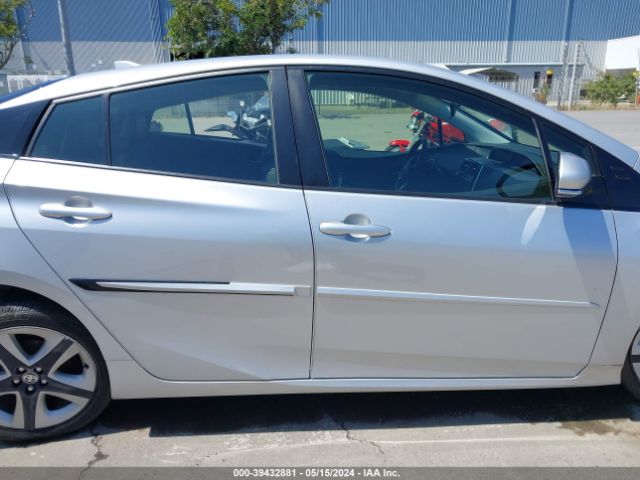JTDKARFU7G3020520 Toyota Prius Three Touring