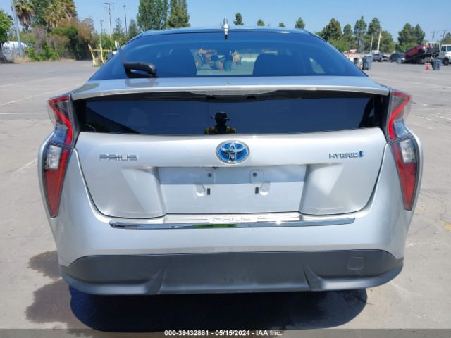 JTDKARFU7G3020520 Toyota Prius Three Touring
