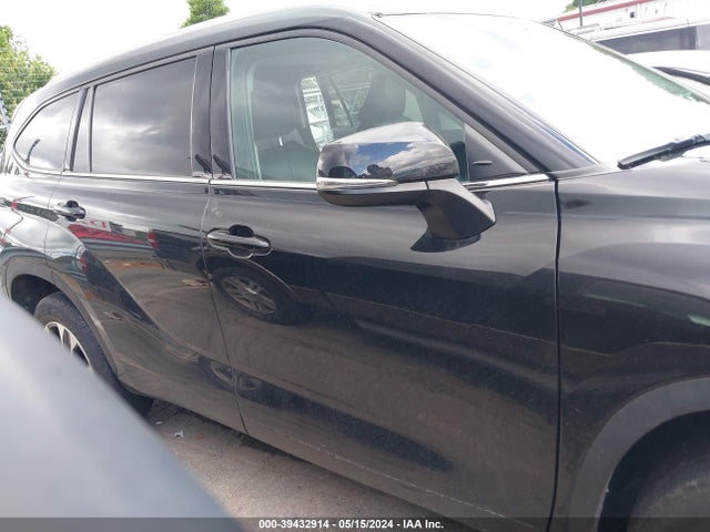 Toyota Highlander Xle 2022 5TDGZRAH1NS553435 Image 14