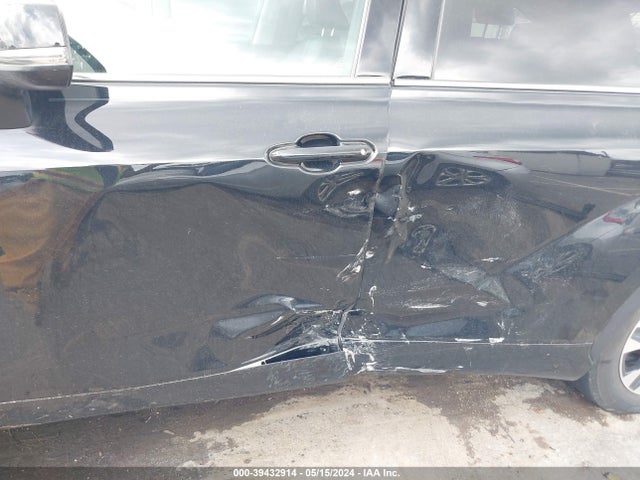 Toyota Highlander Xle 2022 5TDGZRAH1NS553435 Image 6