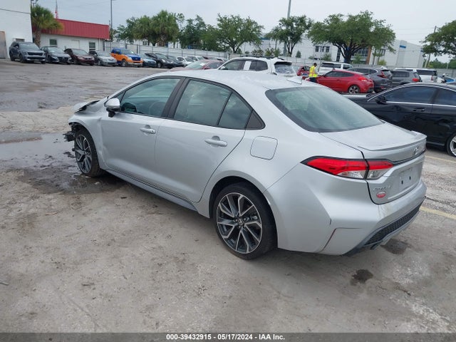 Toyota COROLLA SE 2021 5YFS4MCE2MP090369 Image 3
