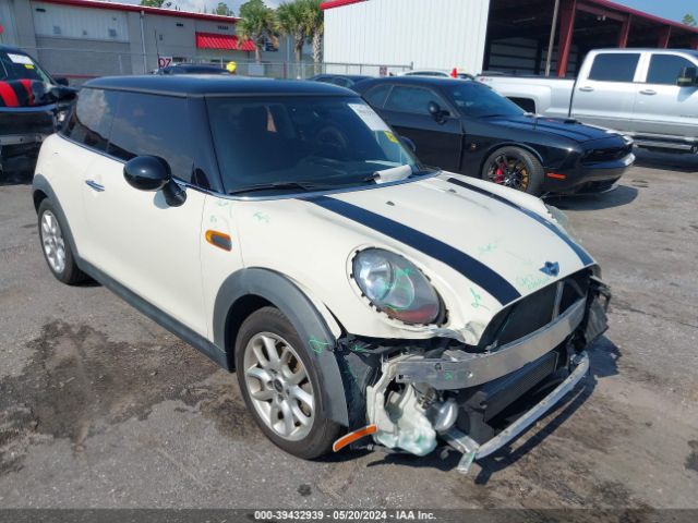 Продаж на аукціоні авто 2015 Mini Hardtop Cooper, vin: WMWXM5C57F3B34244, номер лоту: 39432939