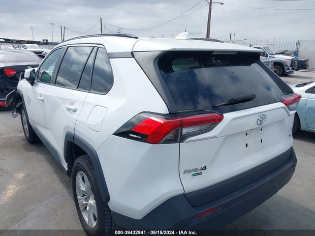 Toyota Rav4 Xle 2021 2T3W1RFV4MW159068 Image 3