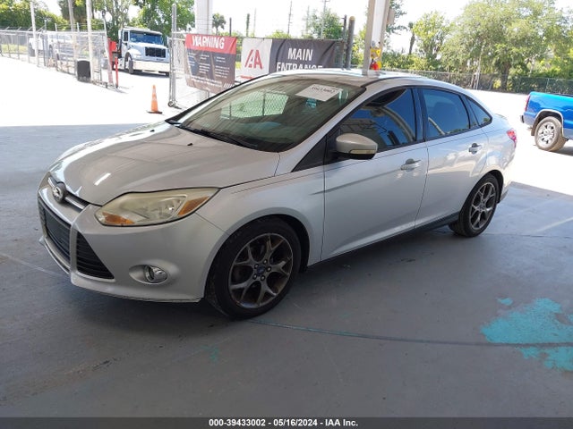 Ford FOCUS SE 2014 1FADP3F20EL227711 Image 2