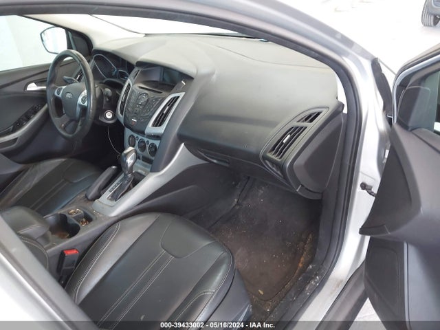 Ford FOCUS SE 2014 1FADP3F20EL227711 Image 5