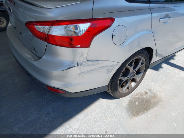 Ford FOCUS SE 2014 1FADP3F20EL227711 Image 6