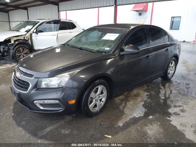 Chevrolet Cruze 1lt Auto 2015 1G1PC5SB2F7288274 Image 2