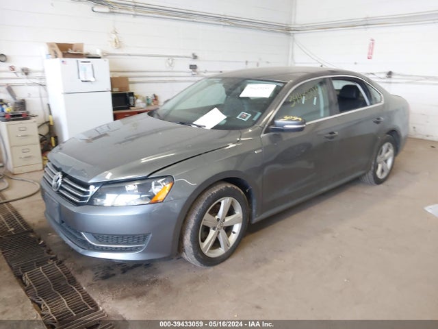 Volkswagen Passat 1.8t Wolfsburg Edition 2014 1VWAS7A35EC038729 Image 2