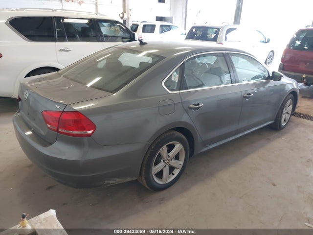 Volkswagen Passat 1.8t Wolfsburg Edition 2014 1VWAS7A35EC038729 Image 4