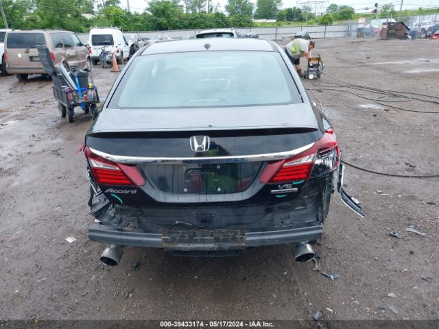 1HGCR3F97HA005021 Honda Accord Touring V6