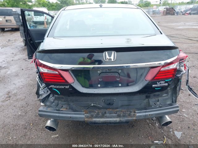 1HGCR3F97HA005021 Honda Accord Touring V6