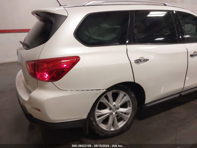 5N1DR2MMXJC604683 Nissan Pathfinder Sl