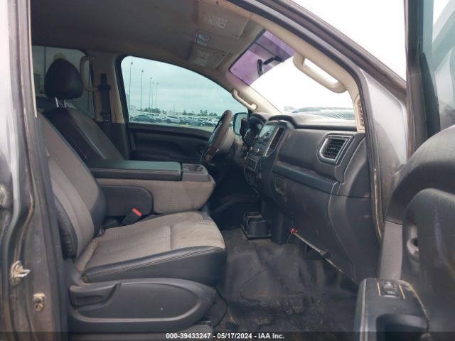 1N6AA1EK6HN529532 Nissan TITAN S