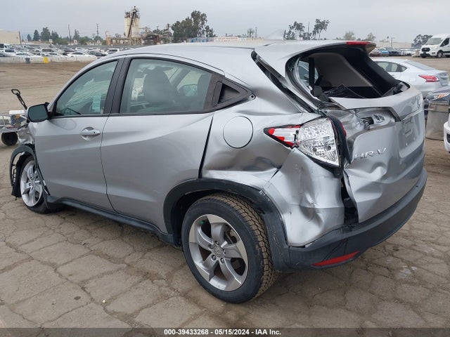 Honda HR-V LX 2019 3CZRU5H37KG703854 Image 3
