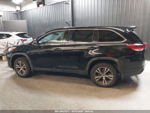 5TDBZRFH2KS924522 Toyota Highlander Le
