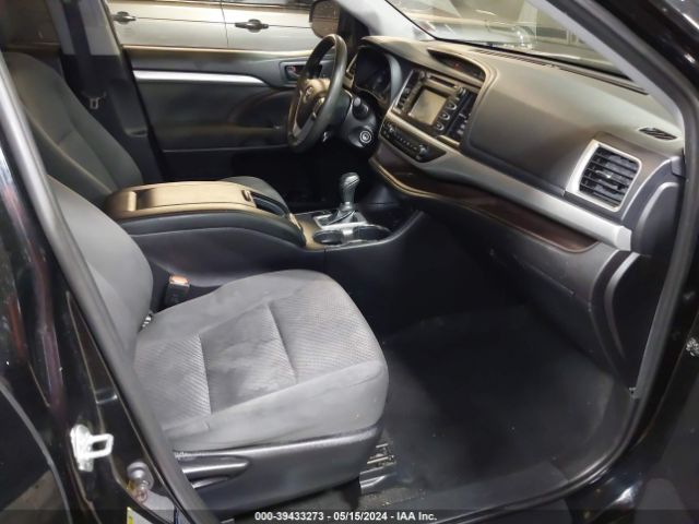 5TDBZRFH2KS924522 Toyota Highlander Le