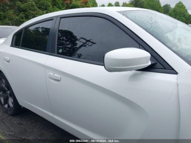 2C3CDXHGXKH677927 Dodge Charger Gt Rwd