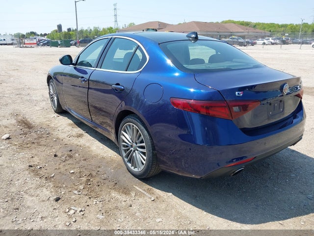 ZARFAEEN5J7580384 Alfa Romeo Giulia Ti Lusso Awd