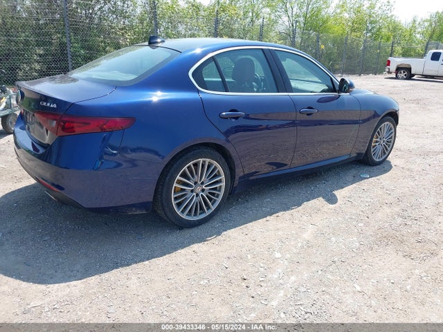 ZARFAEEN5J7580384 Alfa Romeo Giulia Ti Lusso Awd
