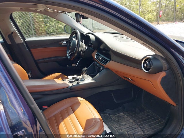 ZARFAEEN5J7580384 Alfa Romeo Giulia Ti Lusso Awd