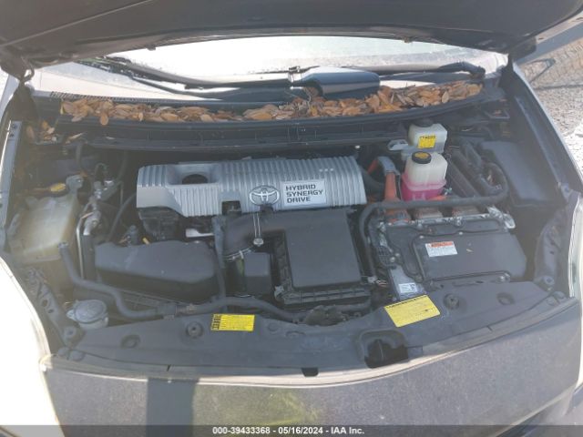 JTDKN3DU8E1753138 Toyota Prius Two