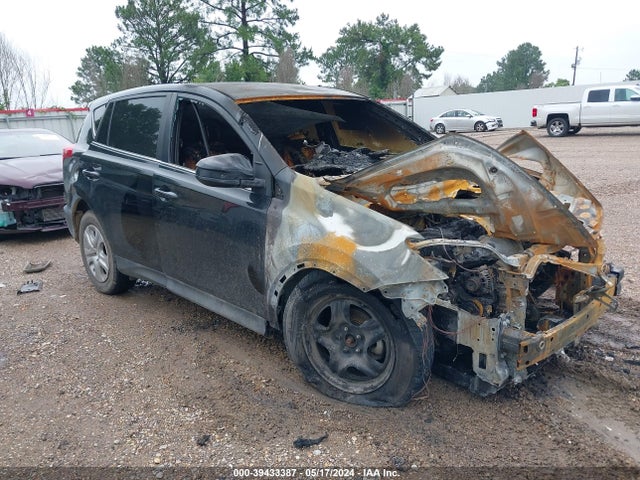 Toyota RAV4 LE 2015 2T3BFREV5FW316031 main image