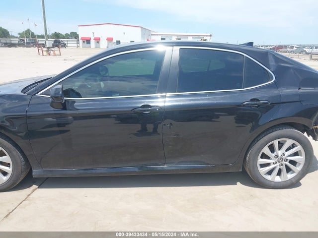 Toyota CAMRY LE 2021 4T1C11AK6MU480443 Image 15