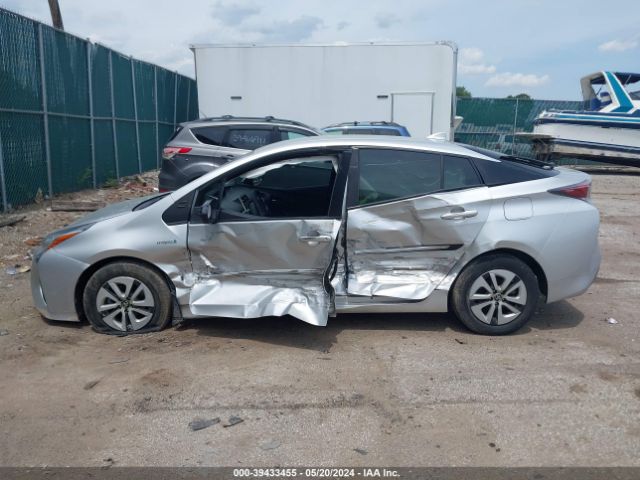 JTDKBRFU0G3506972 Toyota Prius Two