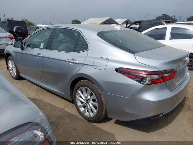 Toyota CAMRY LE 2023 4T1C11AKXPU833609 Image 3